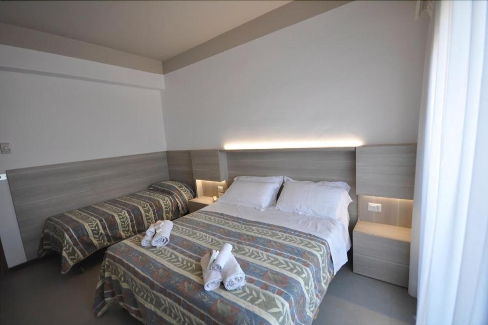 Hotel Alhambra Rimini Luaran gambar